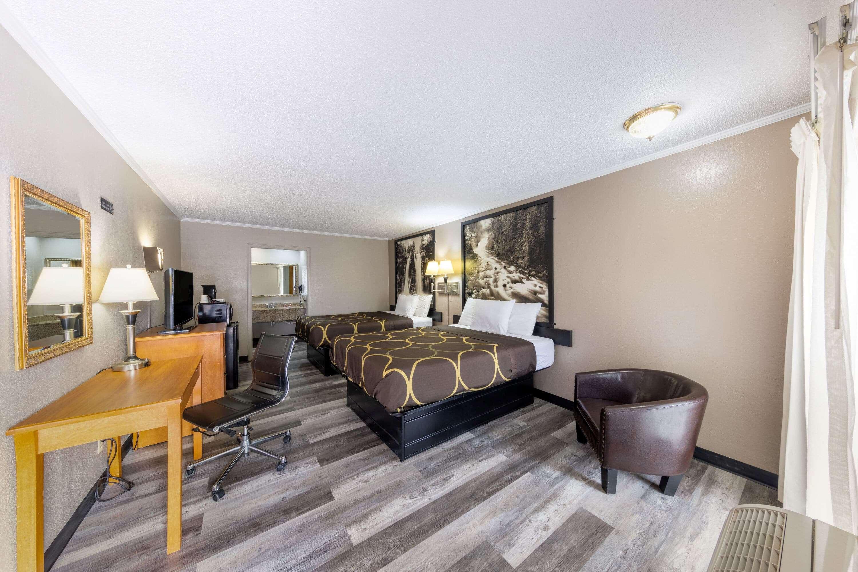Super 8 By Wyndham Kansas City Airport North Bagian luar foto