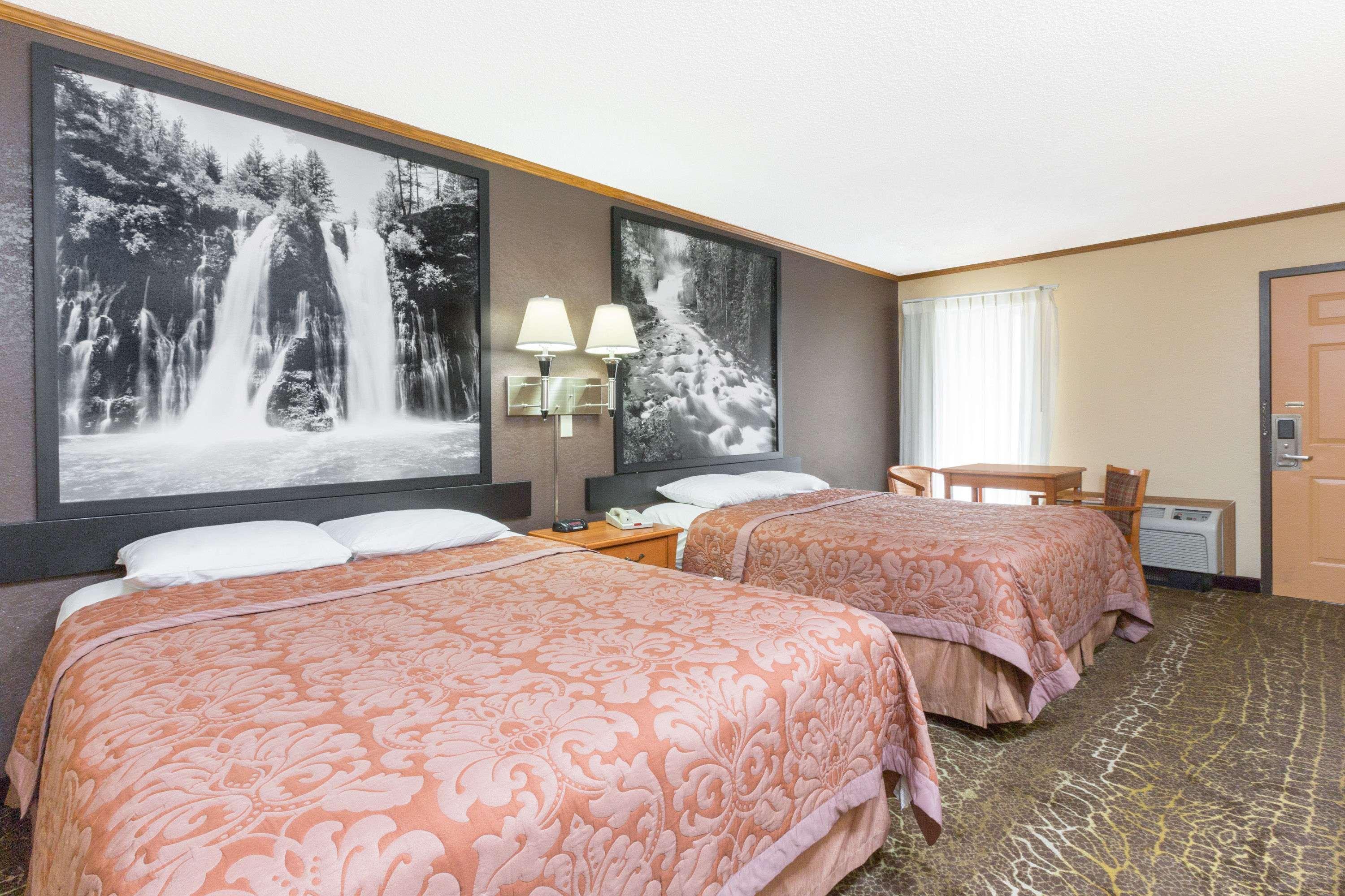 Super 8 By Wyndham Kansas City Airport North Bagian luar foto